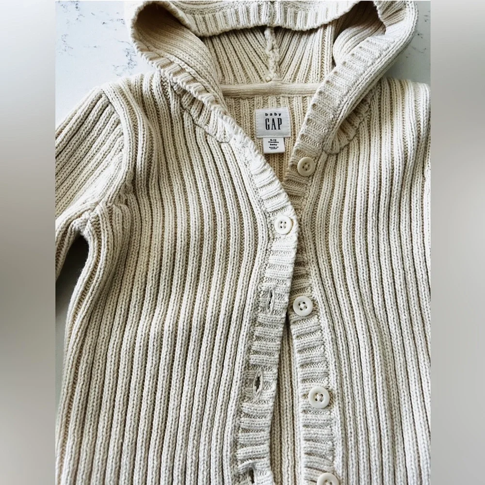 Baby Gap Ribbed Teddy Bear knit Cardigan Size 6-12m